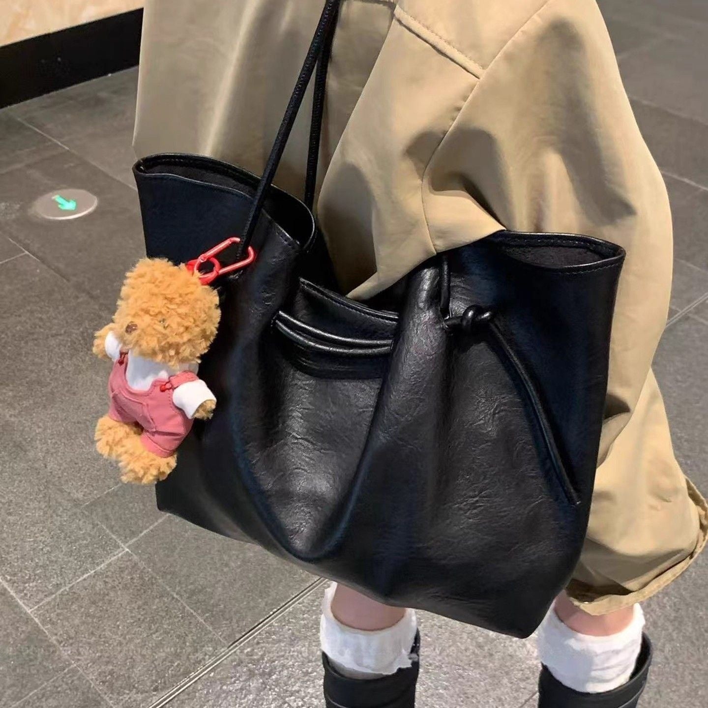Large Capacity Bag - Premium PU leather