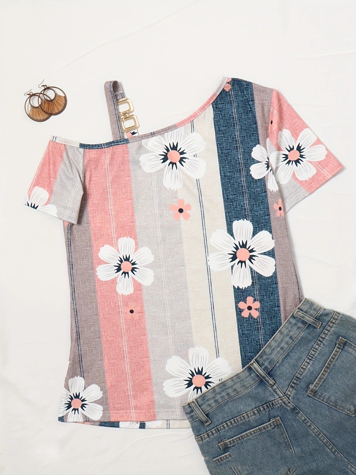 Floral Print Button Knit Cold Shoulder Tee