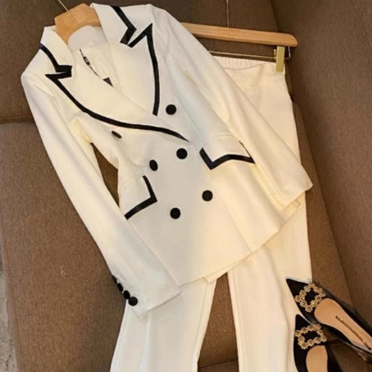 V-neck Jacket Pleated waist and trousers Two pieces Suit