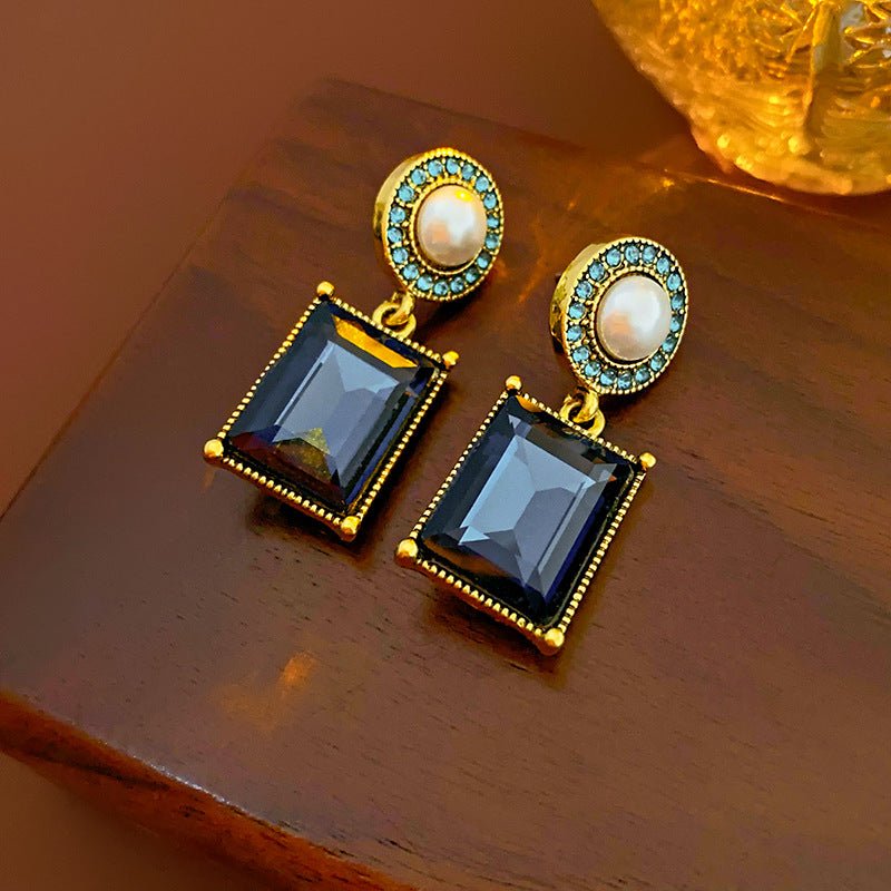 Azure Elegance - Pearl and Diamond Necklace Set - Saunders Fashion