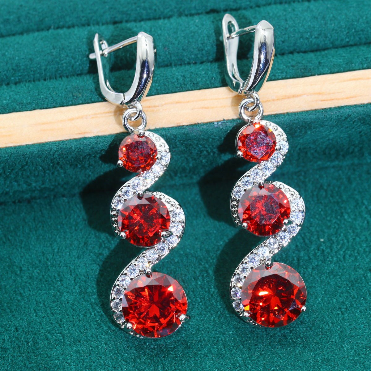 Radiant Elegance - 4 - Piece Zircon Jewelry Suite - Saunders Fashion