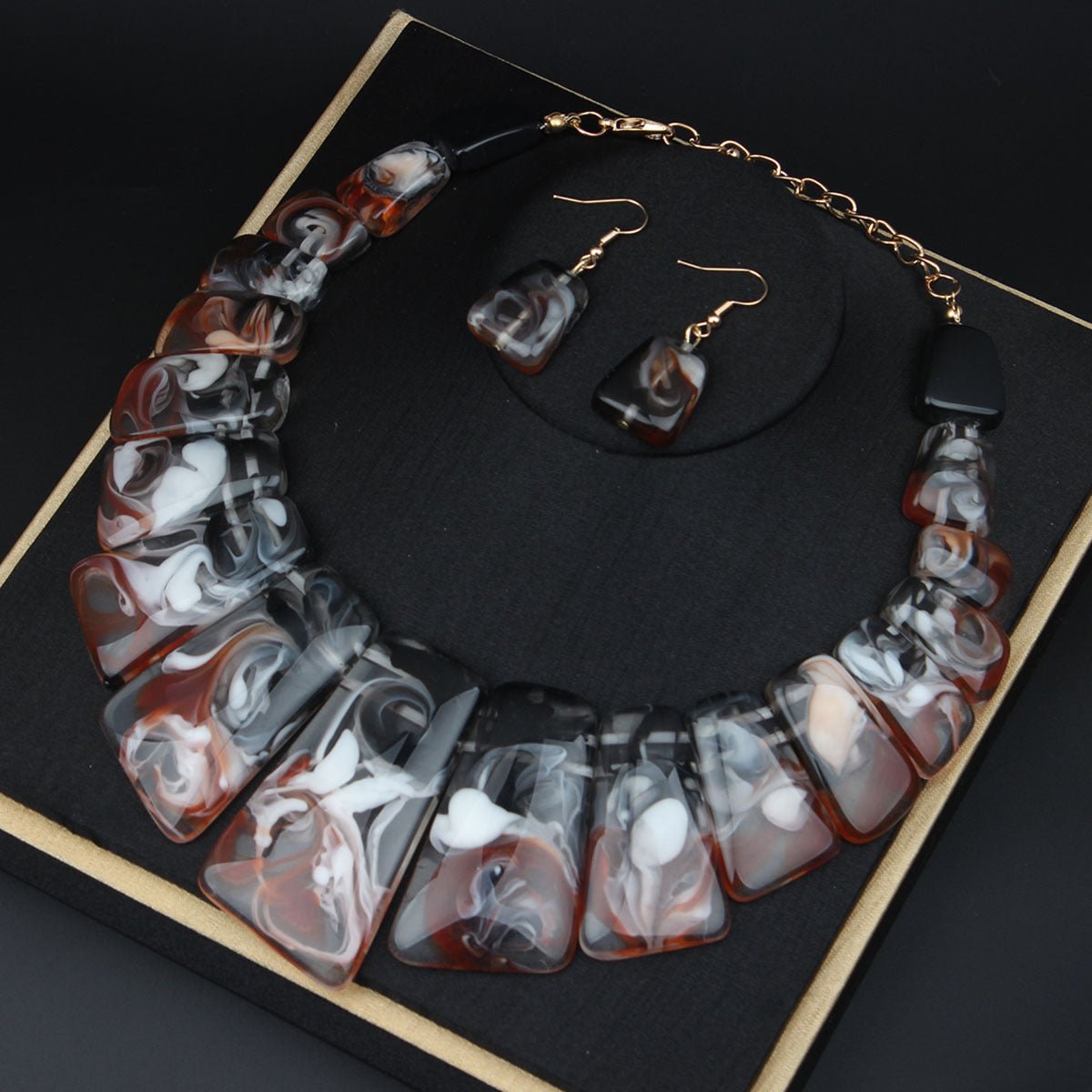 High Profile Retro Personality Necklace And Earrings Suite Ladies Ornament - Saunders Fashion