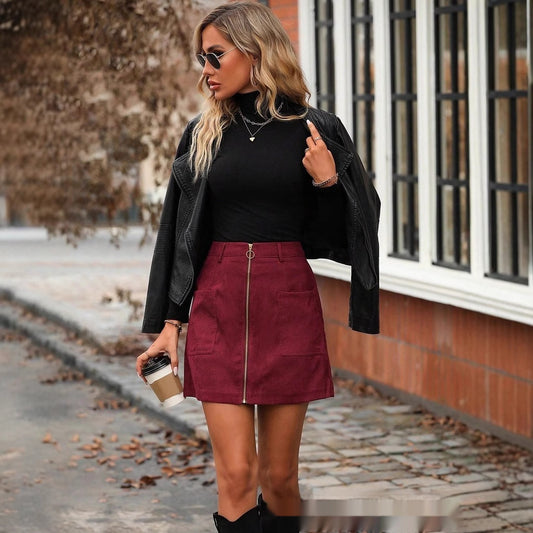 Jupe courte taille haute avec coutures et fermeture éclair pour femme